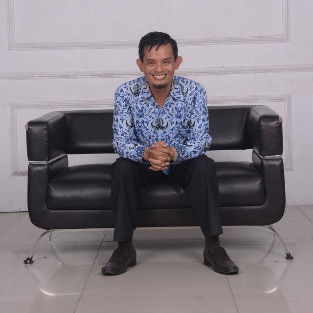 Kabag Tata Usaha SMKN 1 Makassar Prediksi PSM Unggul 2-1, Pesta Juara di Mattoanging