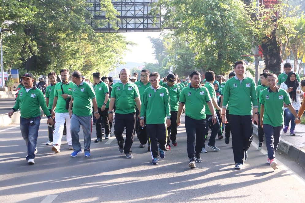 Bupati Gowa Ikut Jalan Sehat Reuni KAHMI UIN Alauddin Makassar