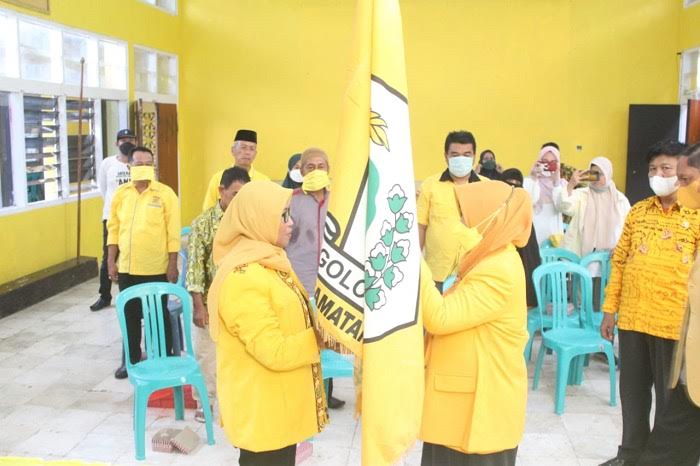 Dipecat Jadi Tenaga Honorer Dinsos, Kartini Justru Percayakan Kamrayani Pimpin Golkar Sinjai Utara