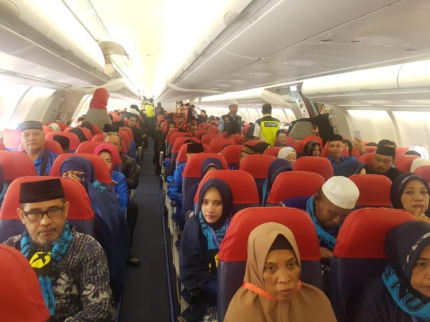 Hadir di Makassar, Travel Kanomas Group Berangkatkan 420 Jamaah Umrah