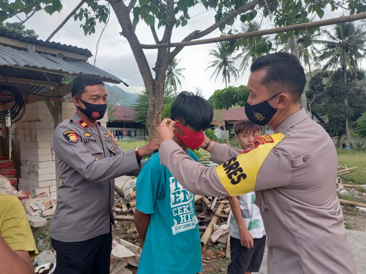 kapolres-enrekang-akbp-andi-sinjaya-melakulan-kunjungan-kerja-ke-polsek-anggeraja.jpg