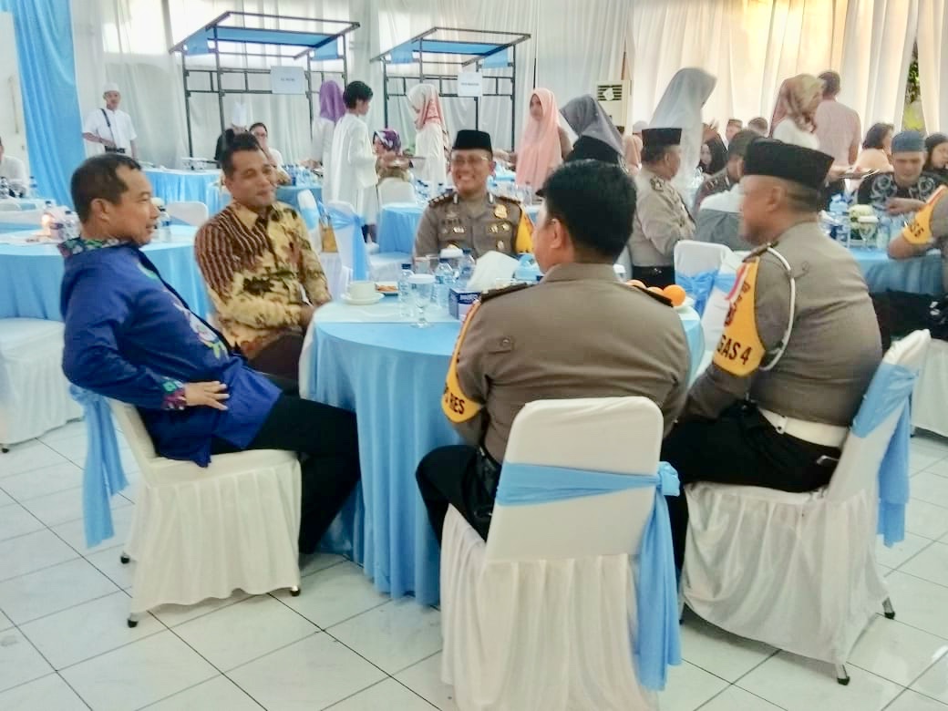kapolres-gowa-silaturrahmi-dengan-kapolda-sulsel_20180615_233036.jpg