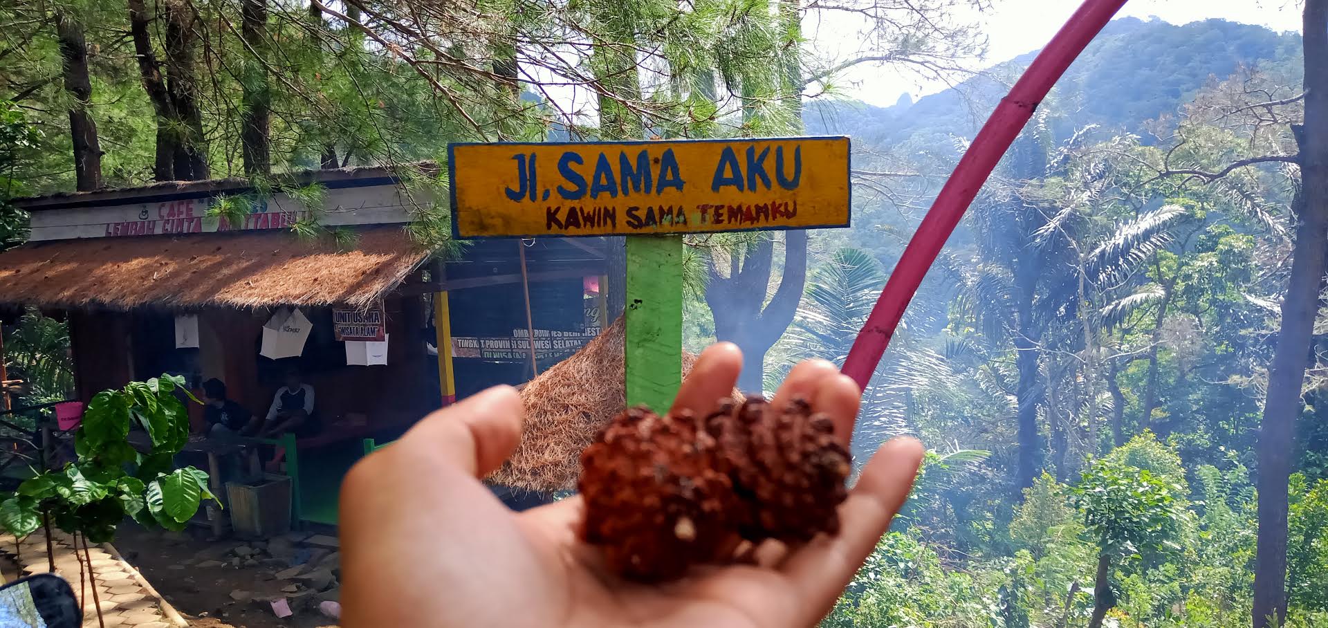 kawasan-wisata-lembah-cinta-di-desa-mattabulu-kecamatan-lalabata-kabupaten-soppeng.jpg