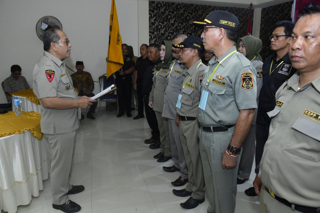 Foto: KBPP Polri Sulsel Rapat di Pinrang, Ilham Arief Sirajuddin dan Bupati Jadi Rebutan untuk Wefie - kbpp-polri-sulsel-3-482019.jpg