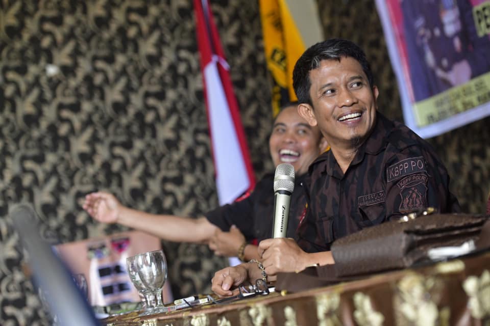 Foto: KBPP Polri Sulsel Rapat di Pinrang, Ilham Arief Sirajuddin dan Bupati Jadi Rebutan untuk Wefie - kbpp-polri-sulsel-9-482019.jpg