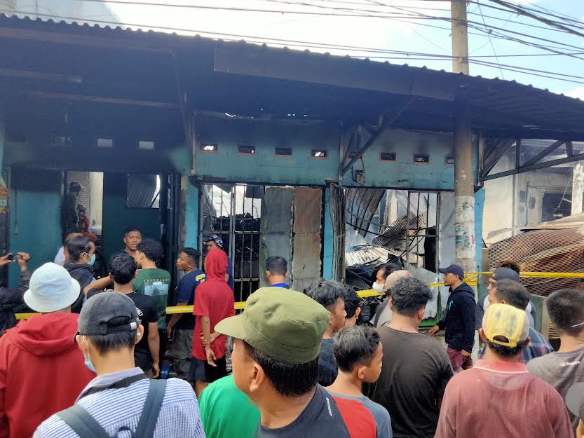 3 Rumah dan 6 Kios di Depan GOR Sudiang Makassar Hangus Terbakar