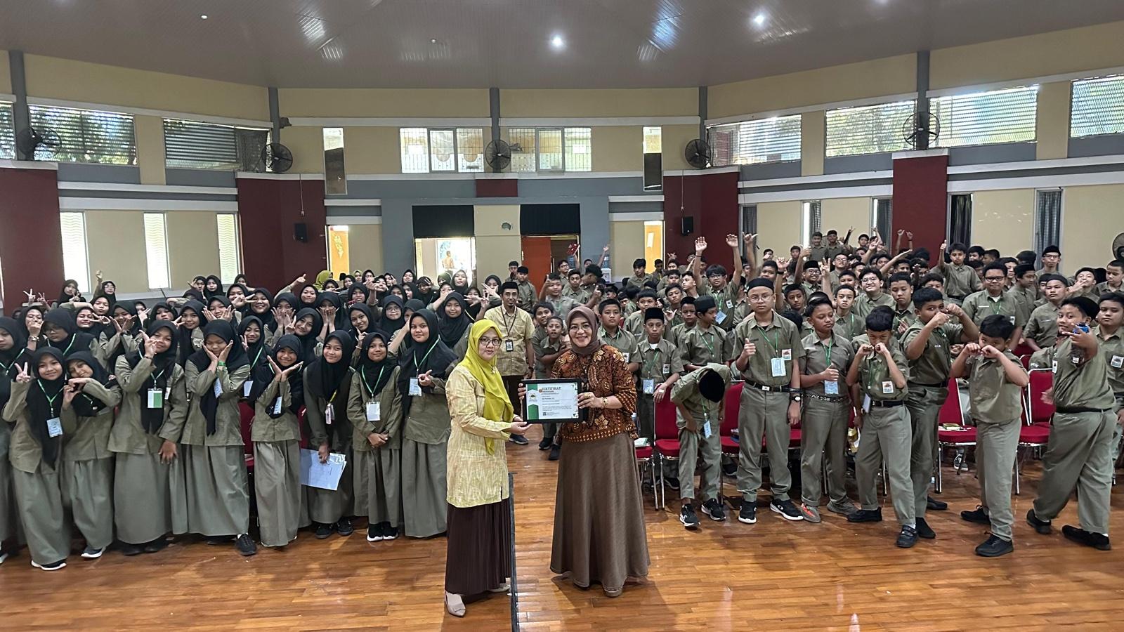 MPLS SMP Islam Athirah Bukit Baruga Hadirkan BNN
