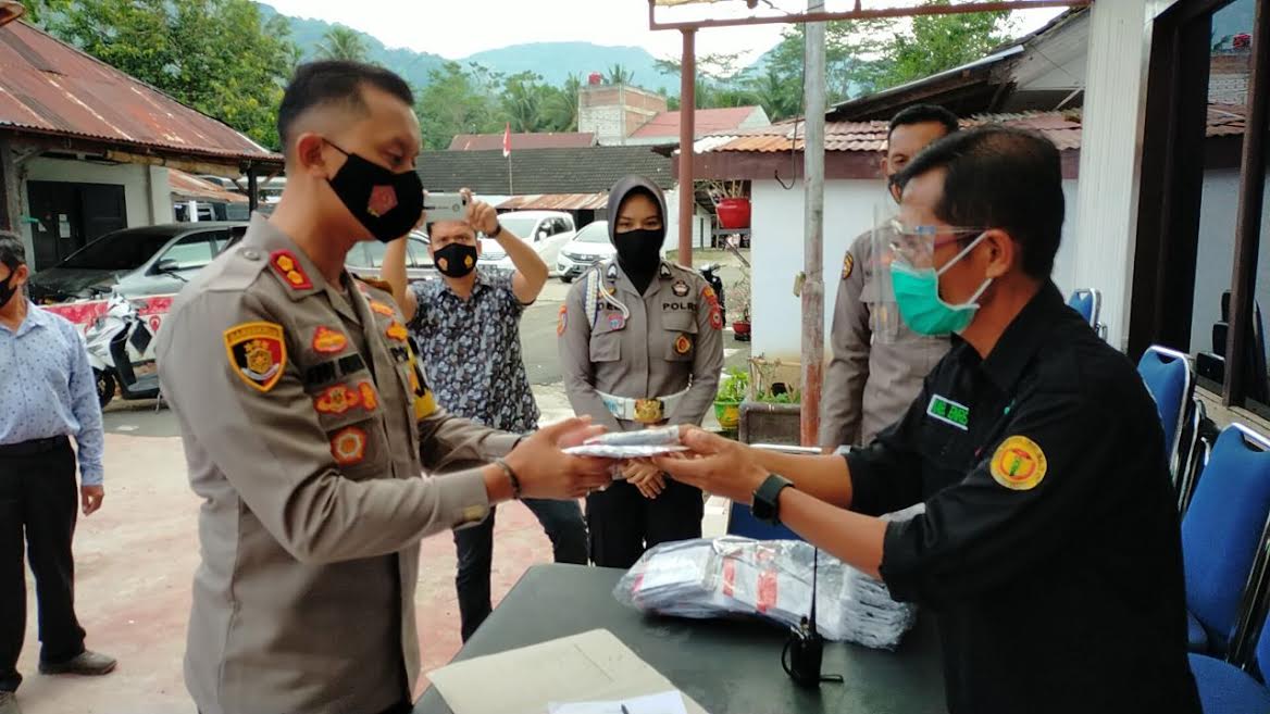 Cegah Penyebaran Covid-19, Polres Enrekang adakan Program Internal Health Service and Family Care