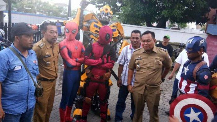 kelompok-superhero-transfomer-bumblebee-satria-garuda-bima-x-spider-man-dan-captain-america.jpg