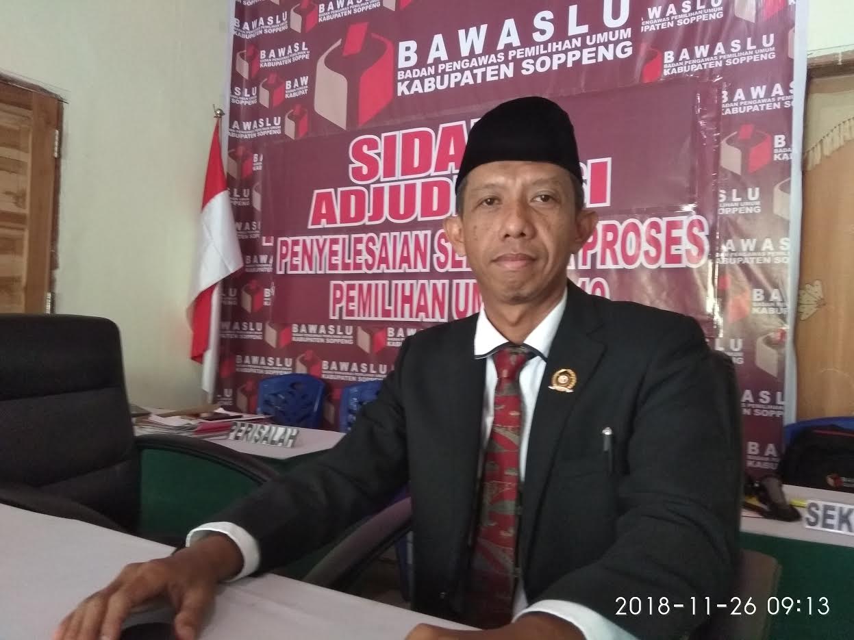 ketua-bawaslu-soppeng.jpg