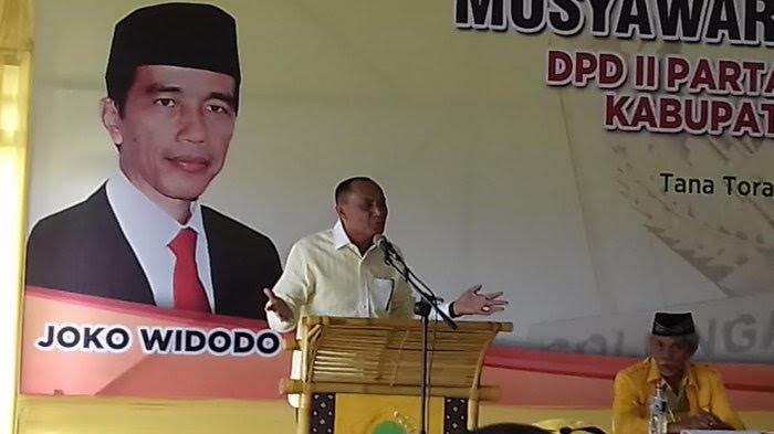 ketua-dpd-ii-partai-golkar-tana-toraja-victor-datuan-batara.jpg