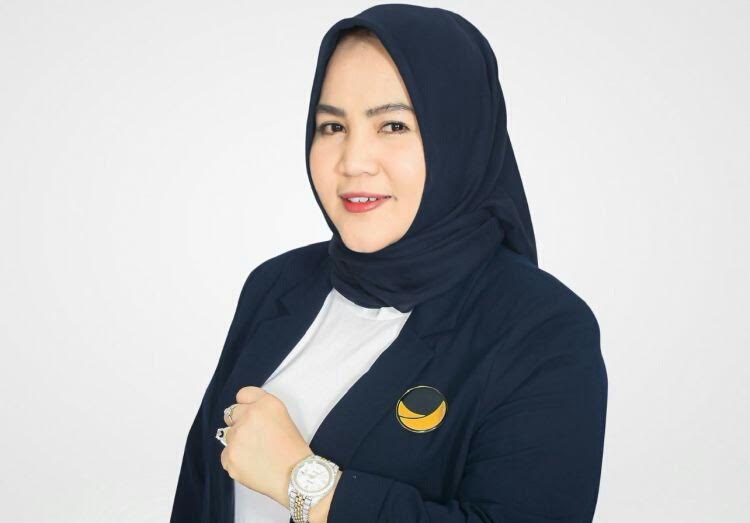 ketua-dpd-partai-nasdem-kabupaten-luwu-utara-putri-dakka.jpg