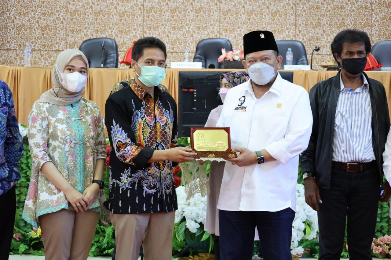 Ketua DPD RI La Nyalla Mattalitti Bahas Wacana Amandemen Kelima UUD 1945 di UIN Alauddin Makassar