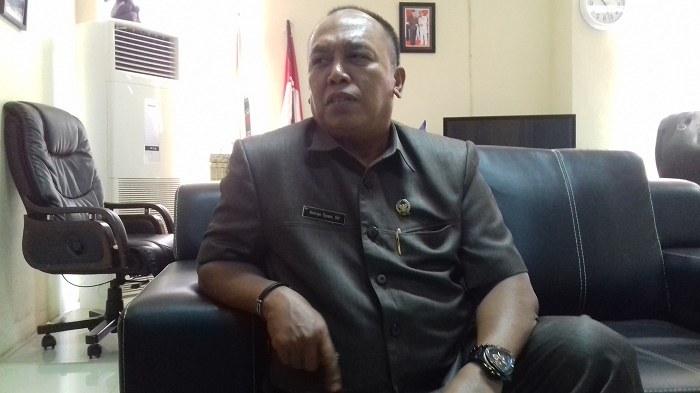 ketua-dprd-luwu-timur-amran-syam_20171101_143041.jpg