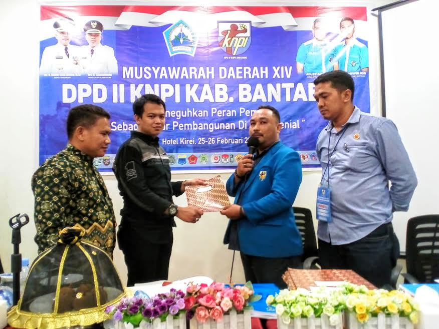 ketua-knpi-bantaeng-terpilih-muhammad-lutfi-yahya-kedua-dari-kiri.jpg