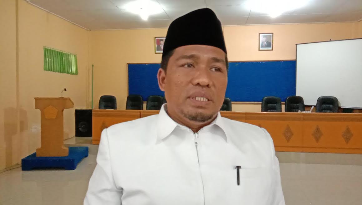 ketua-majelis-ulama-indonesia-mui-enrekang-kh-amir-mustafa-1852020.jpg