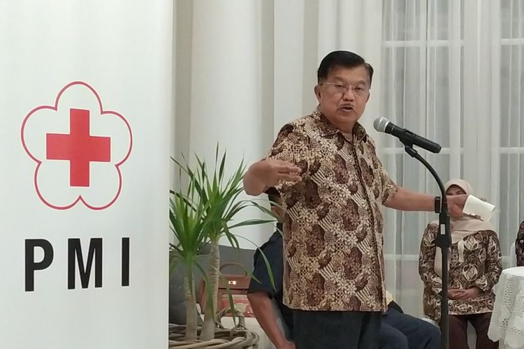 ketua-umum-palang-merah-indonesia-atau-pmi-jusuf-kalla-1-2952020.jpg