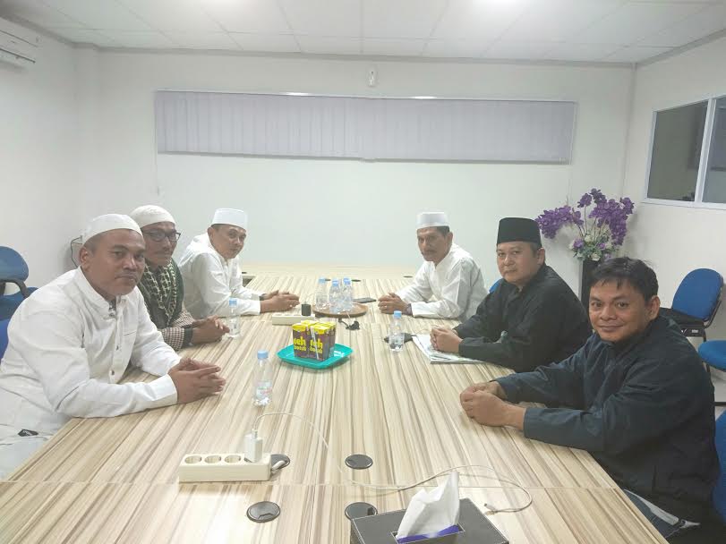 Maju Calon Ketua PWNU Sulsel, Puang Makka Siap Mundur di Semua Organisasi