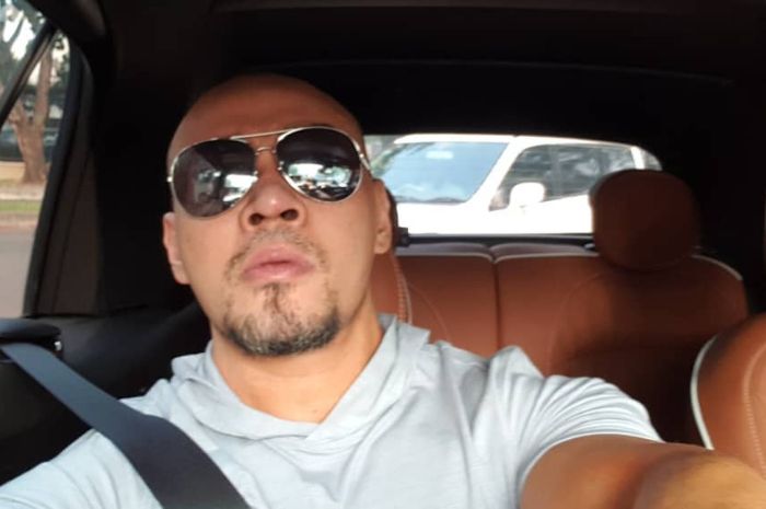 Kini Berpenghasilan 2 Miliar Setiap Bulan, Siapa Sangka Deddy Corbuzier Pernah Ditolak 6 Perusahaan