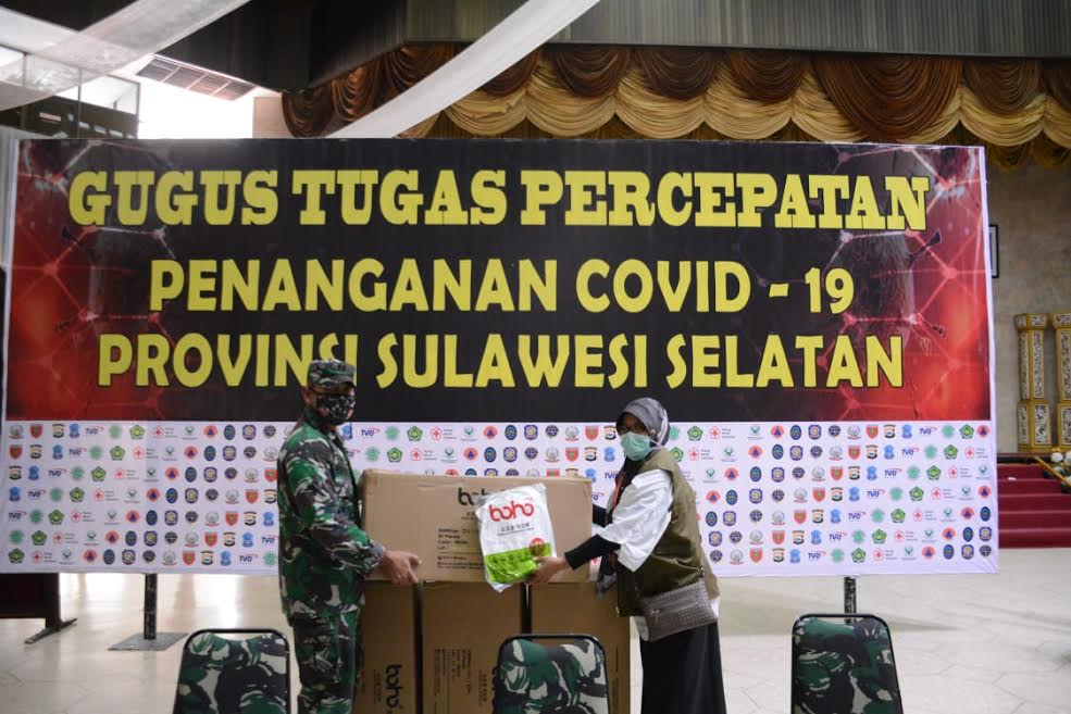 Kodam XIV Hasanuddin Salurkan Bantuan APD untuk Rumah Sakit Rujukan di Sulsel