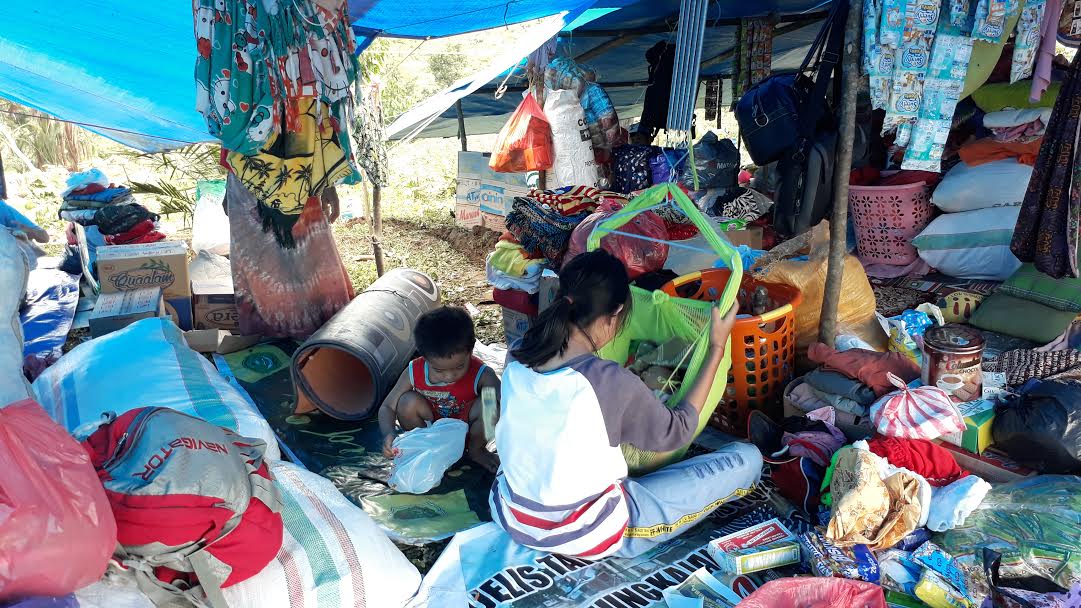 kondisi-pengungsi-banjir-bandang-di-posko-meli-2472020.jpg