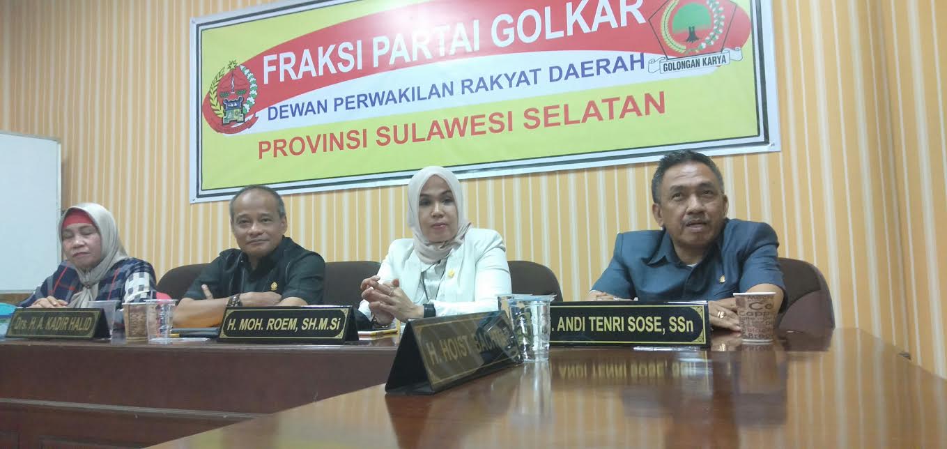 konferensi-pers-di-ruang-fraksi-partai-golkar.jpg