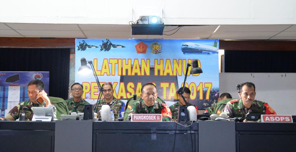 Kosekhanudnas II Lacak Pergerakan Pesawat Asing, Sukhoi SU 27/30 Paksa Mendarat di Makassar