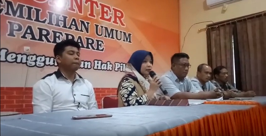 kpud-diskualifikasi-taufan-pawe_20180504_160027.jpg