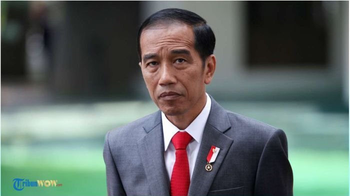 Presiden Tolak Usulan Lockdown, Tapi Minta Masyarakat Tinggal di Rumah