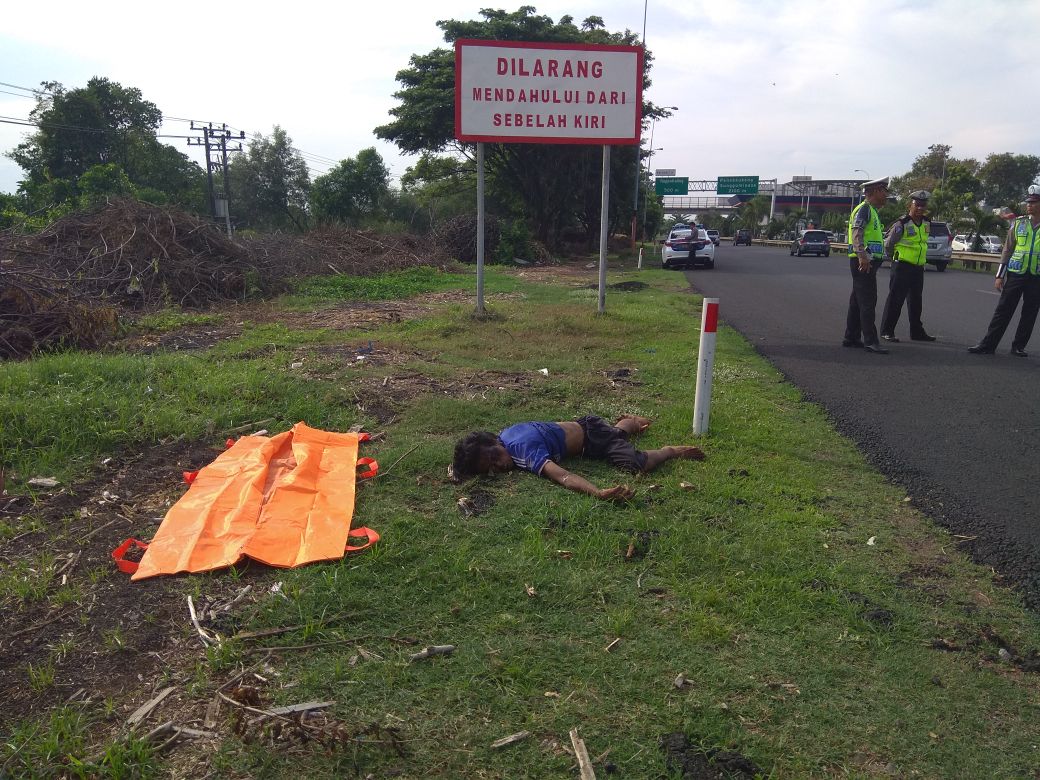 lakalantas-di-jl-tol-reformasi_20171102_223248.jpg