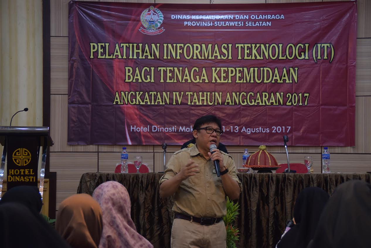 Jadi Narasumber Pelatihan Digital Marketing, Hidayat Nahwi Rasul Bahas Ekonomi Digital