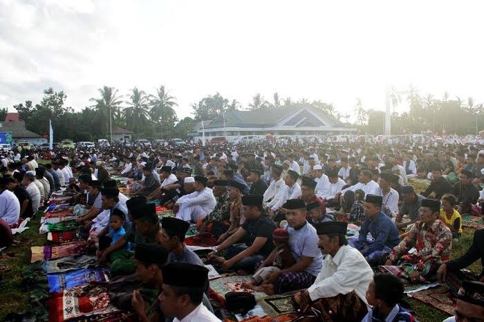 lebaran-idulfitri-lalu-di-lapangan-sinjai-bersatu-sebelum-pandemi.jpg
