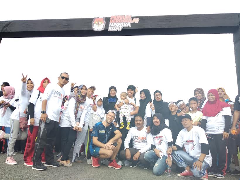 Fun Run KPU Luwu Berlangsung Meriah, Warga Negara Asing Juga Ikut Berlari