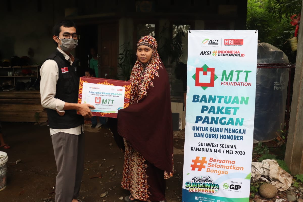 Majelis Telkomsel Taqwa, ACT Sulsel Salurkan Paket Ramadhan untuk Guru Mengaji & Guru Honorer