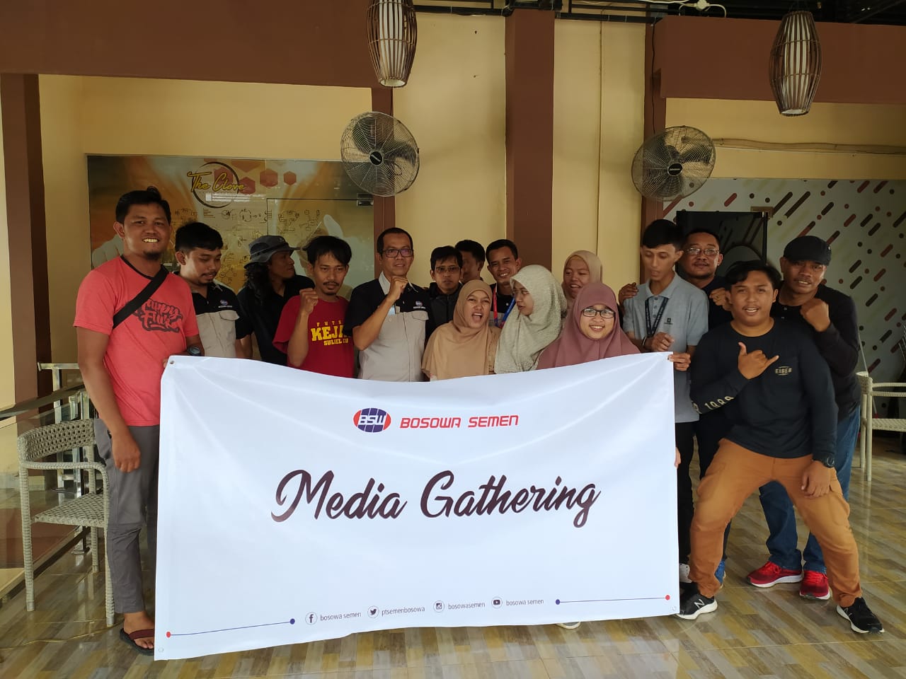 manajemen-bosowa-semen-silaturahmi-sejumlah-jurnalis.jpg