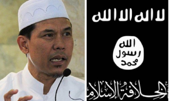 mantan-sekjen-fpi-munarman-dan-atribut-isis.jpg