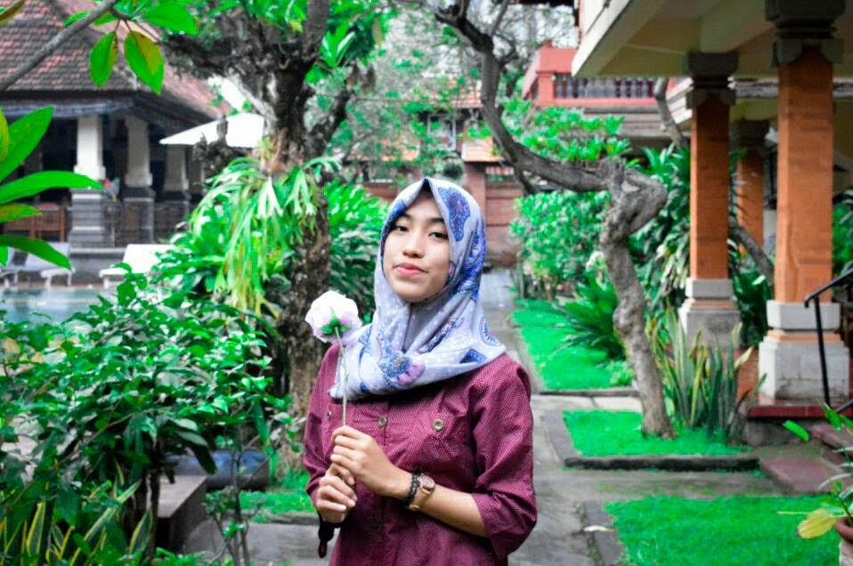 Gadis SMAN 8 Makassar Ini Mengidolakan Nikola Tesla Sang Teknisi