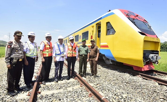 Proyek Kereta Api Makassar-Parepare Ternyata 'Tanggung Jawab' Luhut Pandjaitan, Begini Nasibnya Kini
