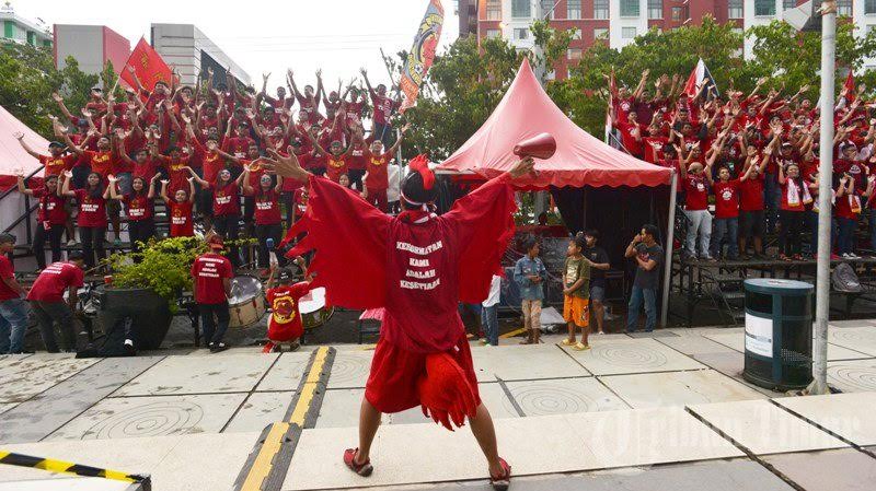PSM Makassar - Maczman Zona Kalsel Siap Merahkan Stadion 17 Mei