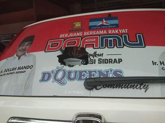 mobil-milik-simpatisan-dollah-mando-dirusak_20180207_090225.jpg