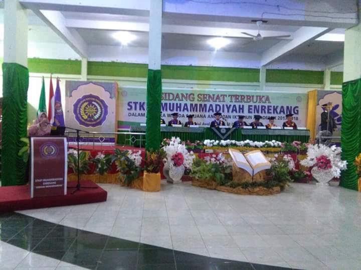 STIKIP Muhammadiyah Enrekang Wisuda 119 Mahasiswa di Masjid Taqwa