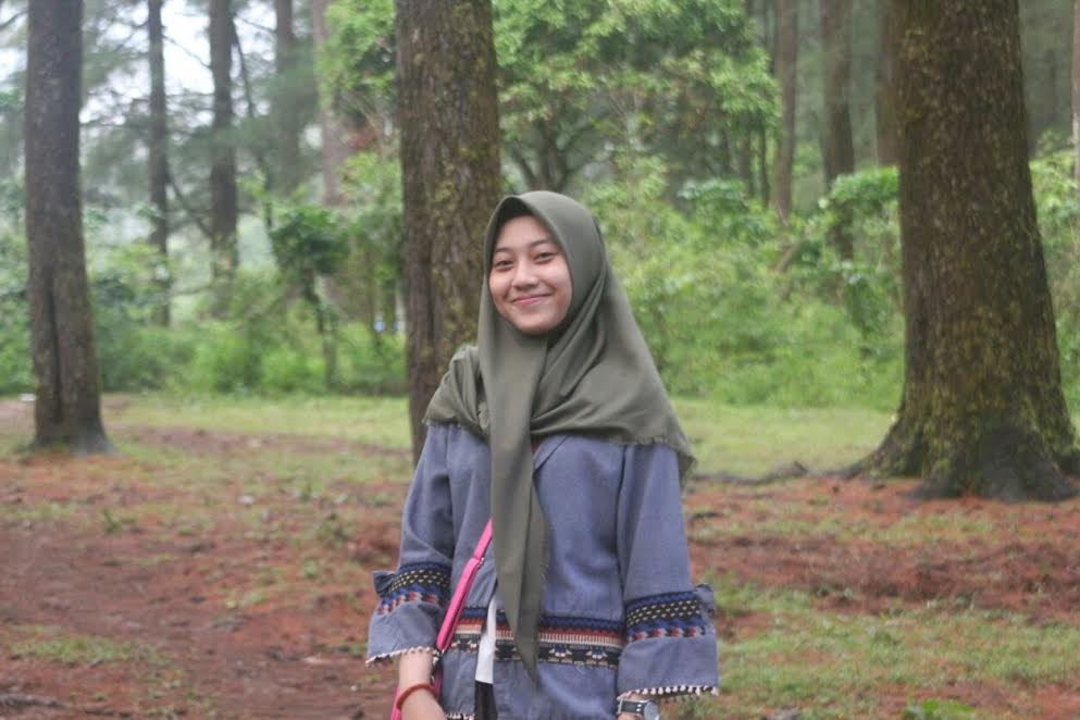 Millennial - Nahda Fadhilah Wajib Punya Sneakers, Ini Alasannya