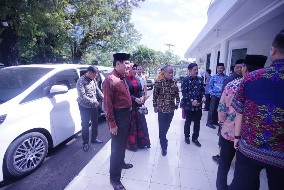 Temui Pejabat Gubernur, Ketua DPRD dan Pangdam, NH Buka-bukaan Bahas Apa Saja