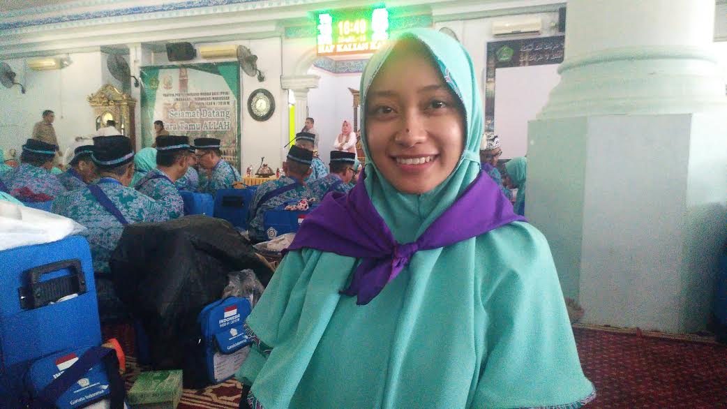 Berangkat Haji Bareng Orangtua, Begini Kesan Mahasiswi Kedokteran Unismuh Ini
