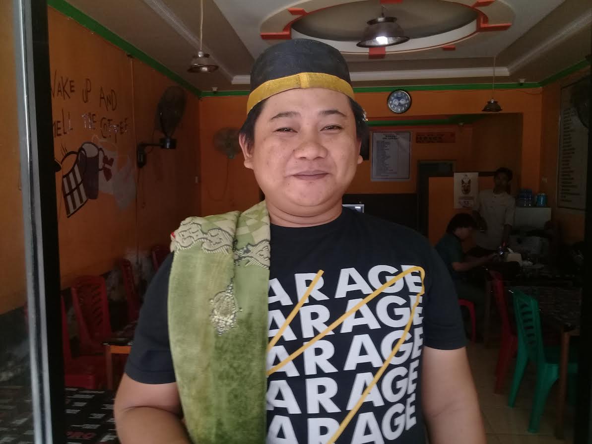 owner-warkop-daeng-taliwang-sandi_20181019_134806.jpg