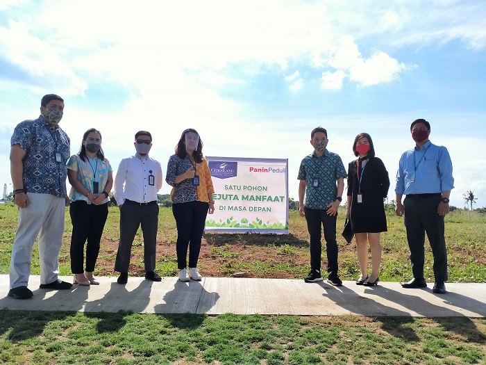 panin-bank-menyalurkan-csr-di-kawasan-citraland-tallasa-city-kamis-972020.jpg