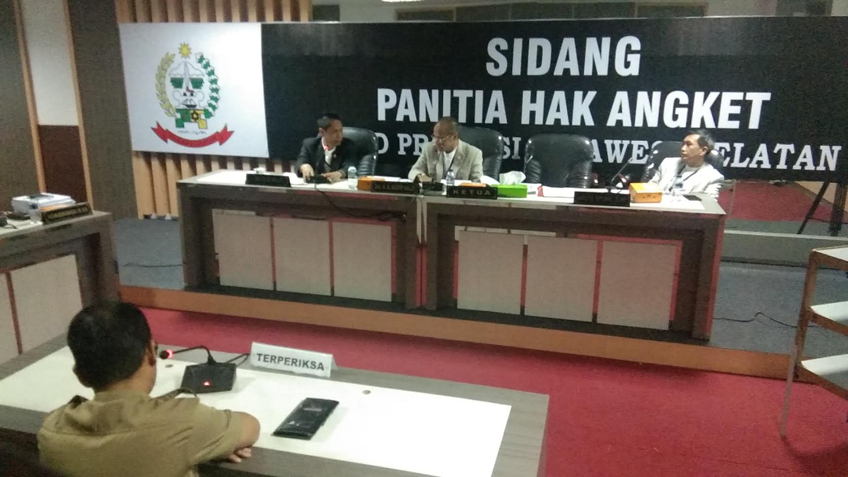 panitia-khusus-pansus-hak-angket-dprd-sulsel-melaksanakan-sidang-hak-angket.jpg