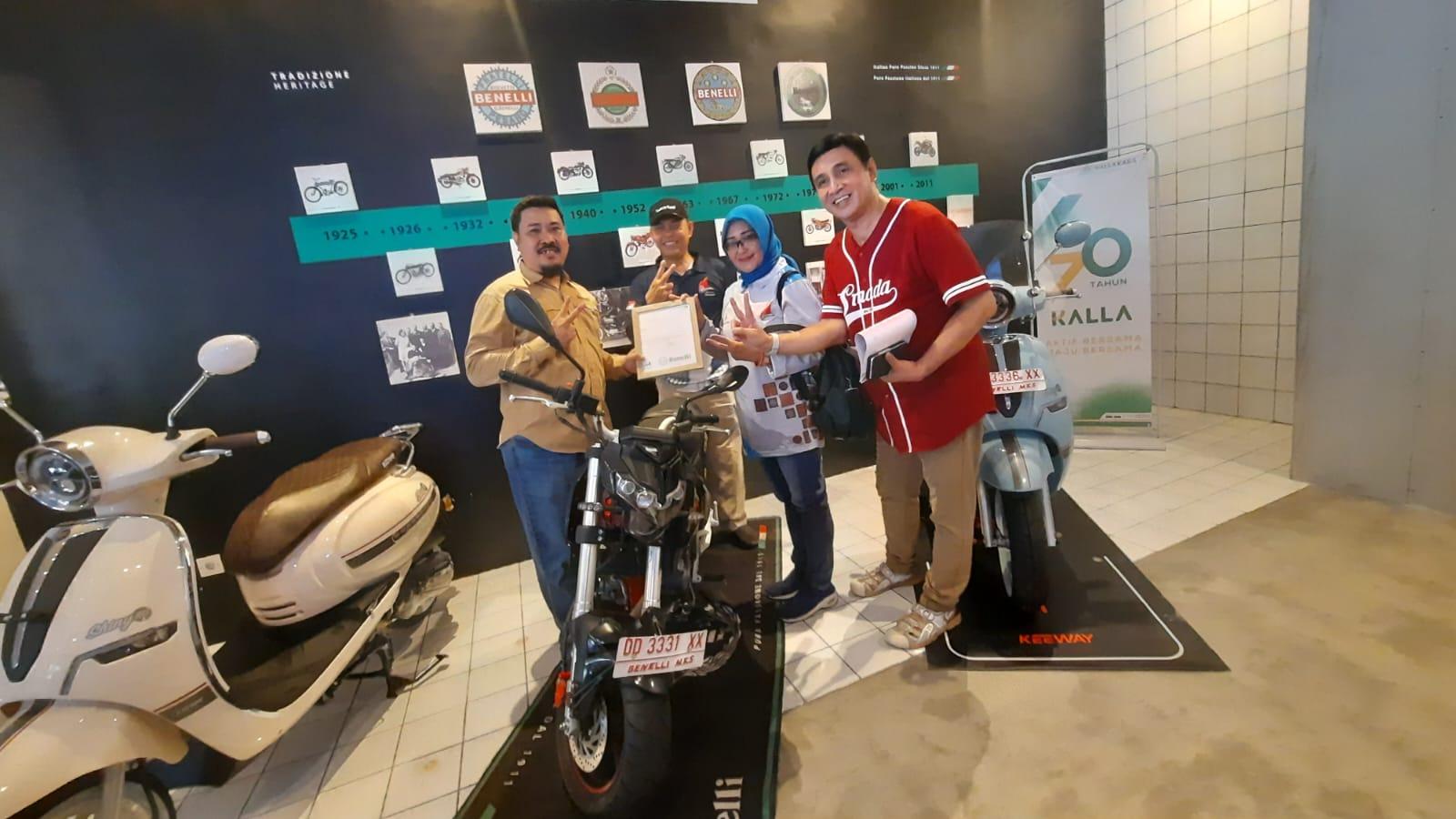 panitia-tudang-sipulung-Smada-serahkan-hadiah-motor-Kamis-1711.jpg