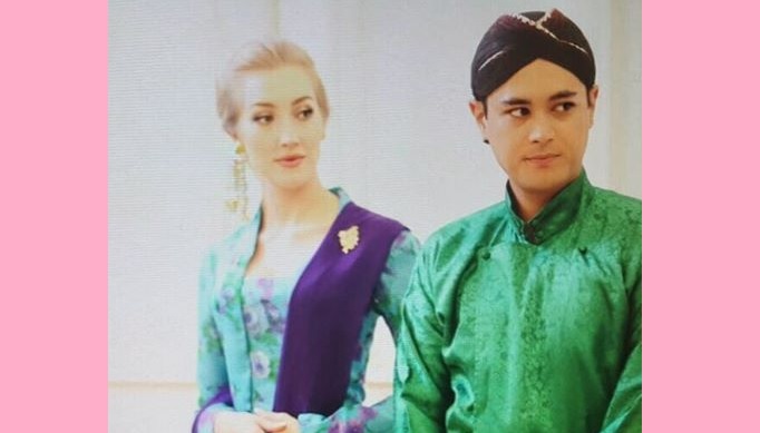 Alena Konstantinova porno video onlayn