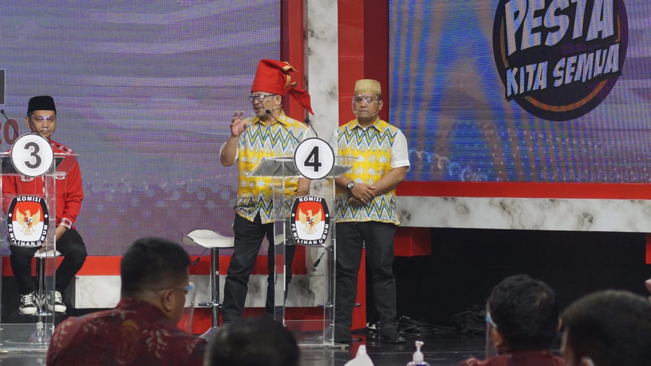 Debat Kedua Pilwali Makassar, Irman Yasin Limpo Ungkap Pentingnya Digitalisasi Pemerintahan